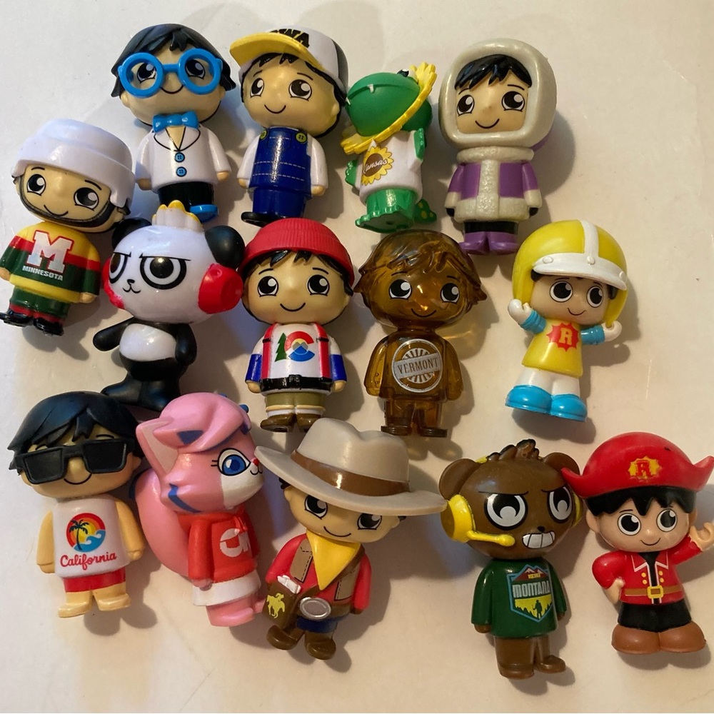 - Lot of 14 Ryan’s World 2” action figures